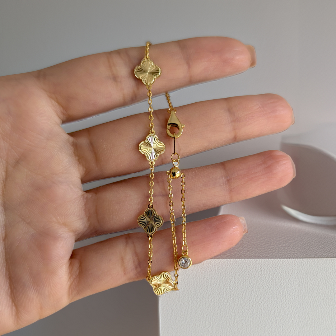 18k Gold Clover plain Bracelet