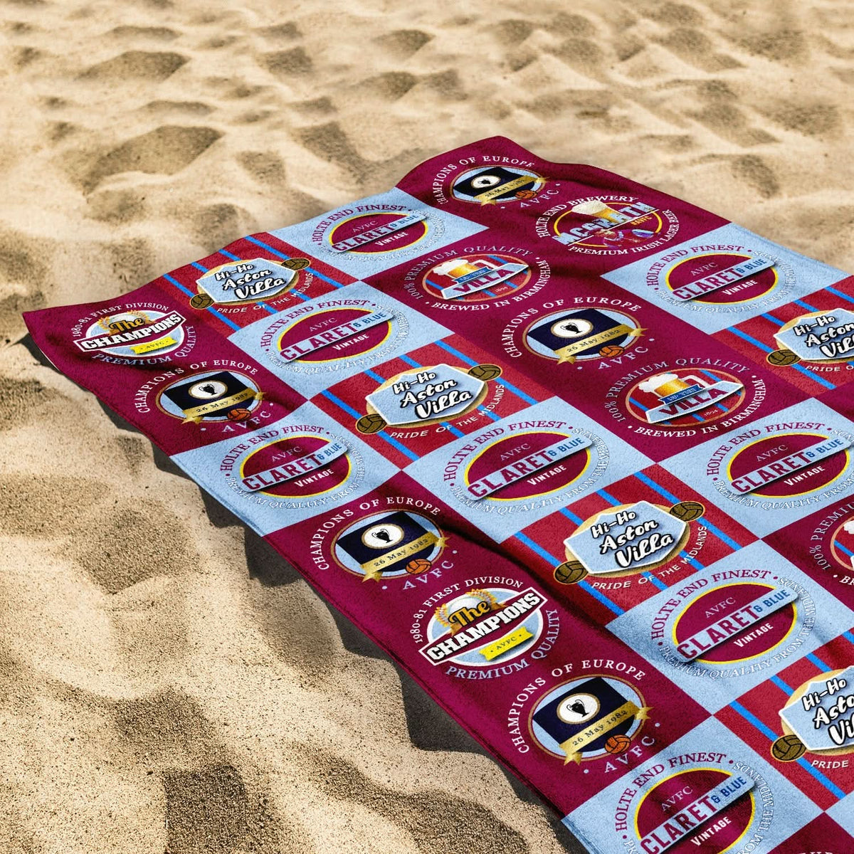 Aston Villa - Football Legends - Microfibre Beach Towel - 150cm x 75cm