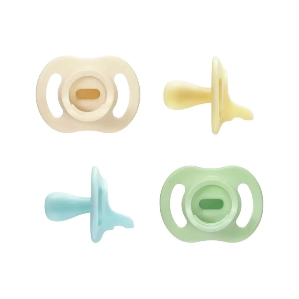 Tommee Tippee Ultra Light Soothers Boy 0-6 months Pack of 4