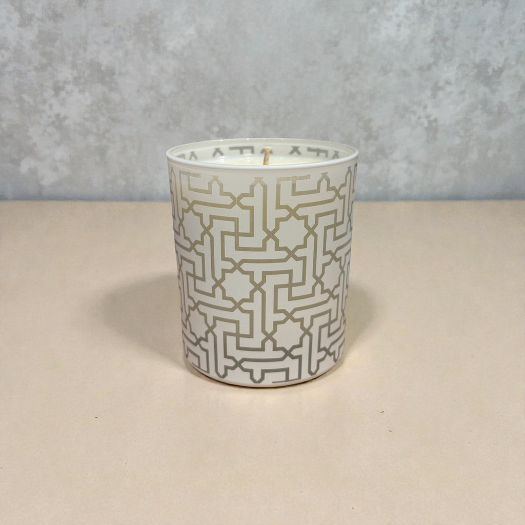 Citrus & Oud – Luxury Soy Candle (30cl)