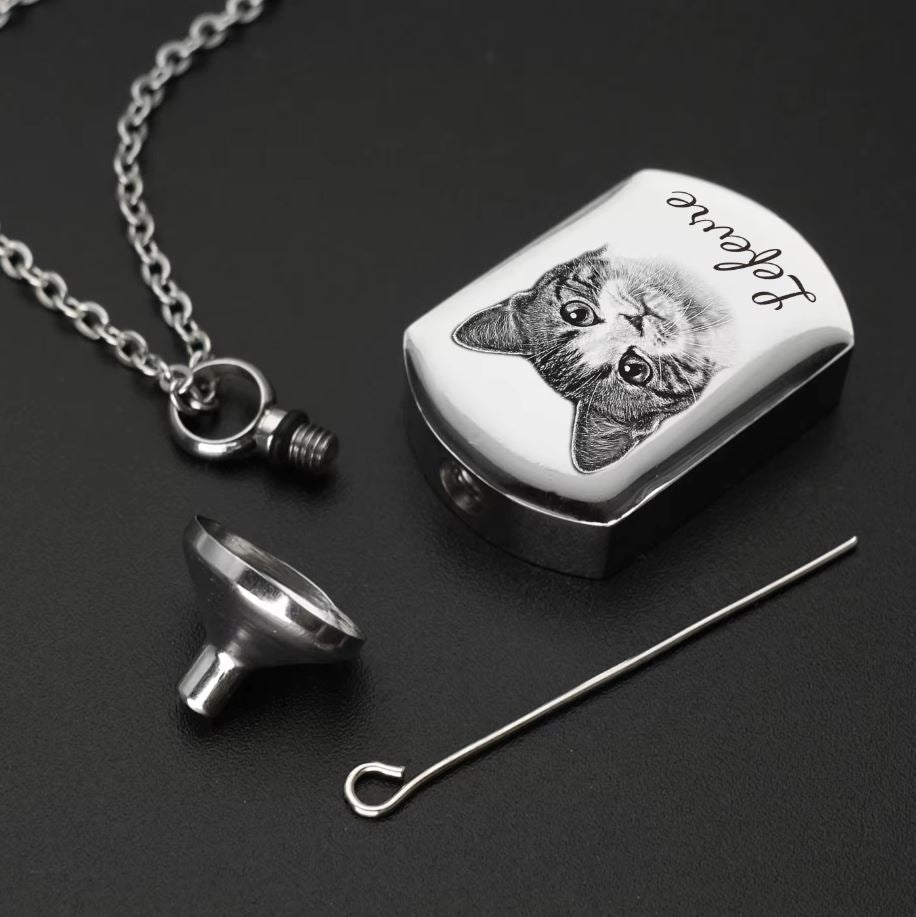 Pet Cremation Ashes Necklace – Personalised Photo Urn Pendant