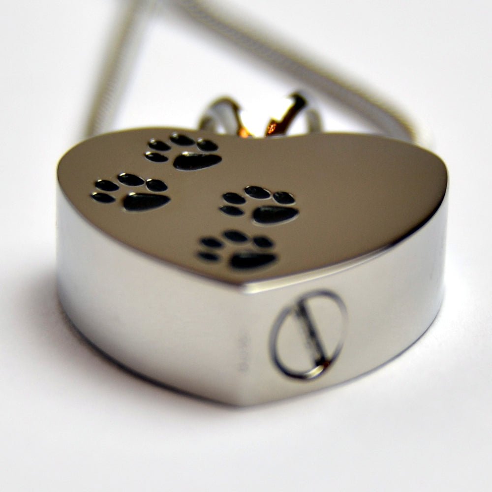 Pet Memorial Necklace – Personalised Stainless Steel Heart Shaped Pendant